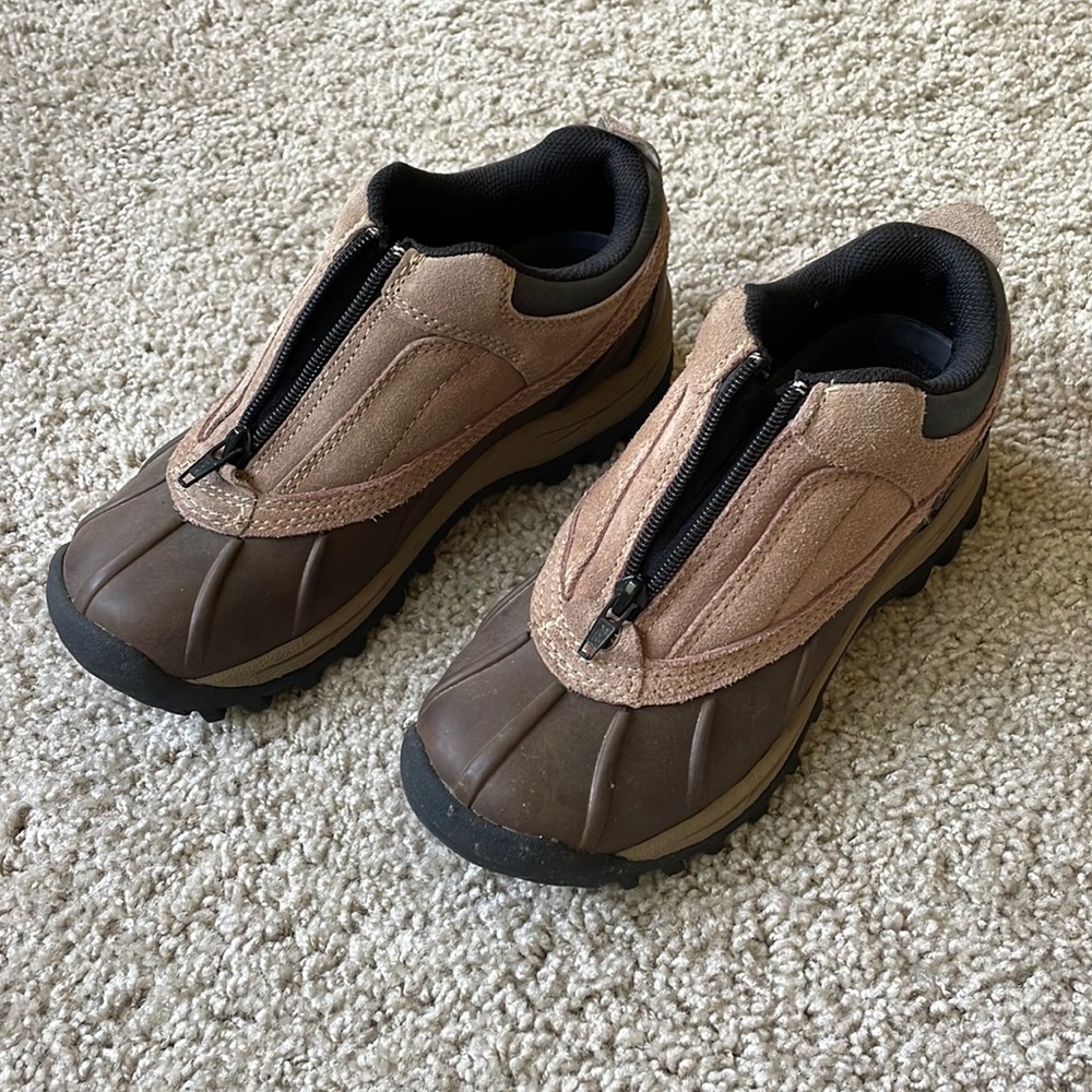 Woman’s Coleman duck boots low rise - size 7 EXCELLENT